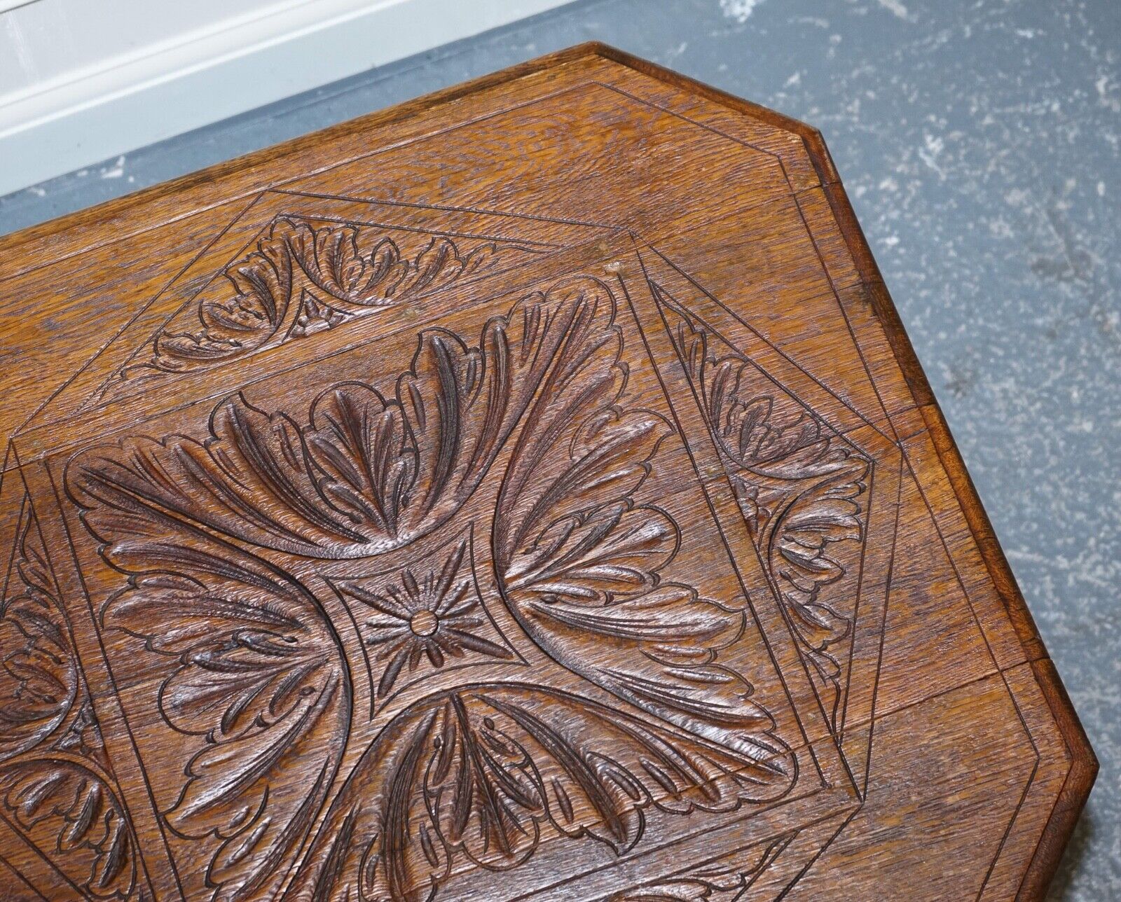 LOVELY CARVED GOTHIC OAK SIDE TABLE