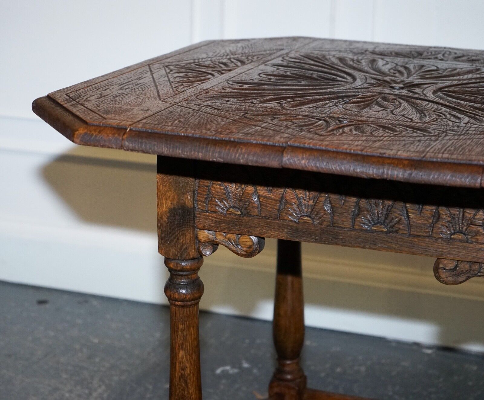 LOVELY CARVED GOTHIC OAK SIDE TABLE