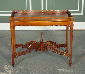 VERY FINE ANTIQUE MAHOGANY GEORGE III CHIPPENDALE STYLE CONSOLE SLIVER TABLE