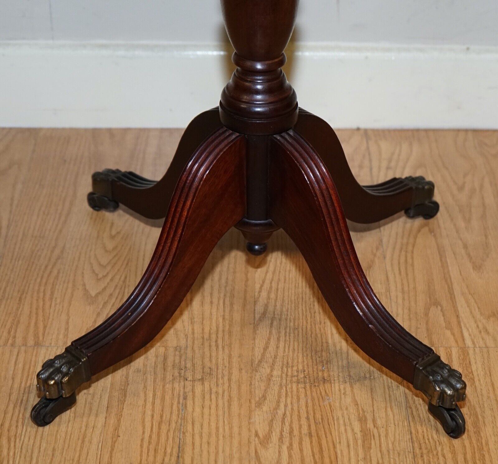 STUNNING VINTAGE BROWN LEATHER PLANT/WINE TRIPOD STAND ON PAW FEET WITH CASTORS