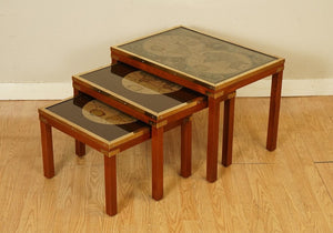 STUNNING COFFEE & SIDE TABLE NEST OF TABLES MILITARY CAMPAIGN WITH WORLD MAPS