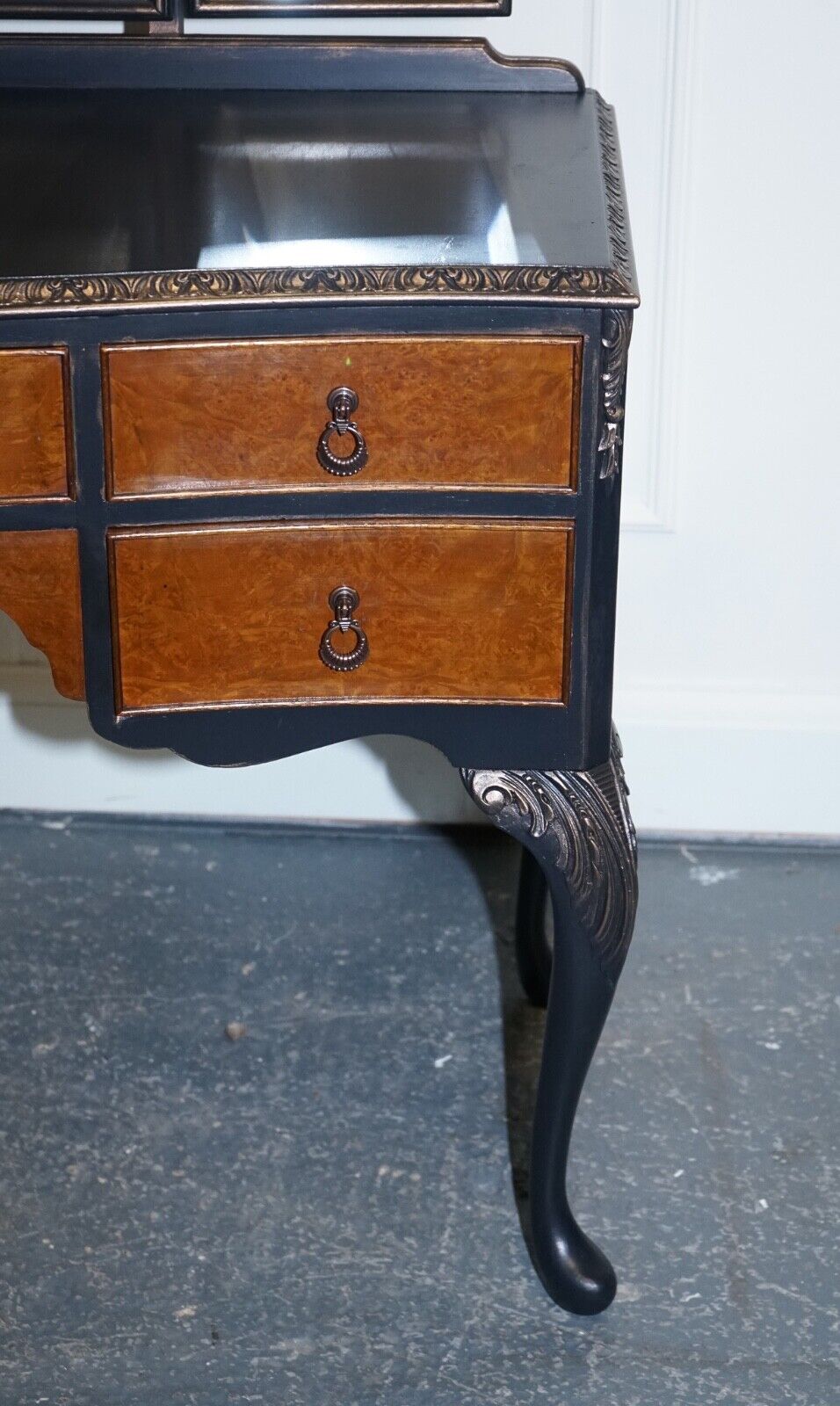 LOVELY ART DECO WALNUT HAND PAINTED DRESSING TABLE ON QUEEN ANN LEGS