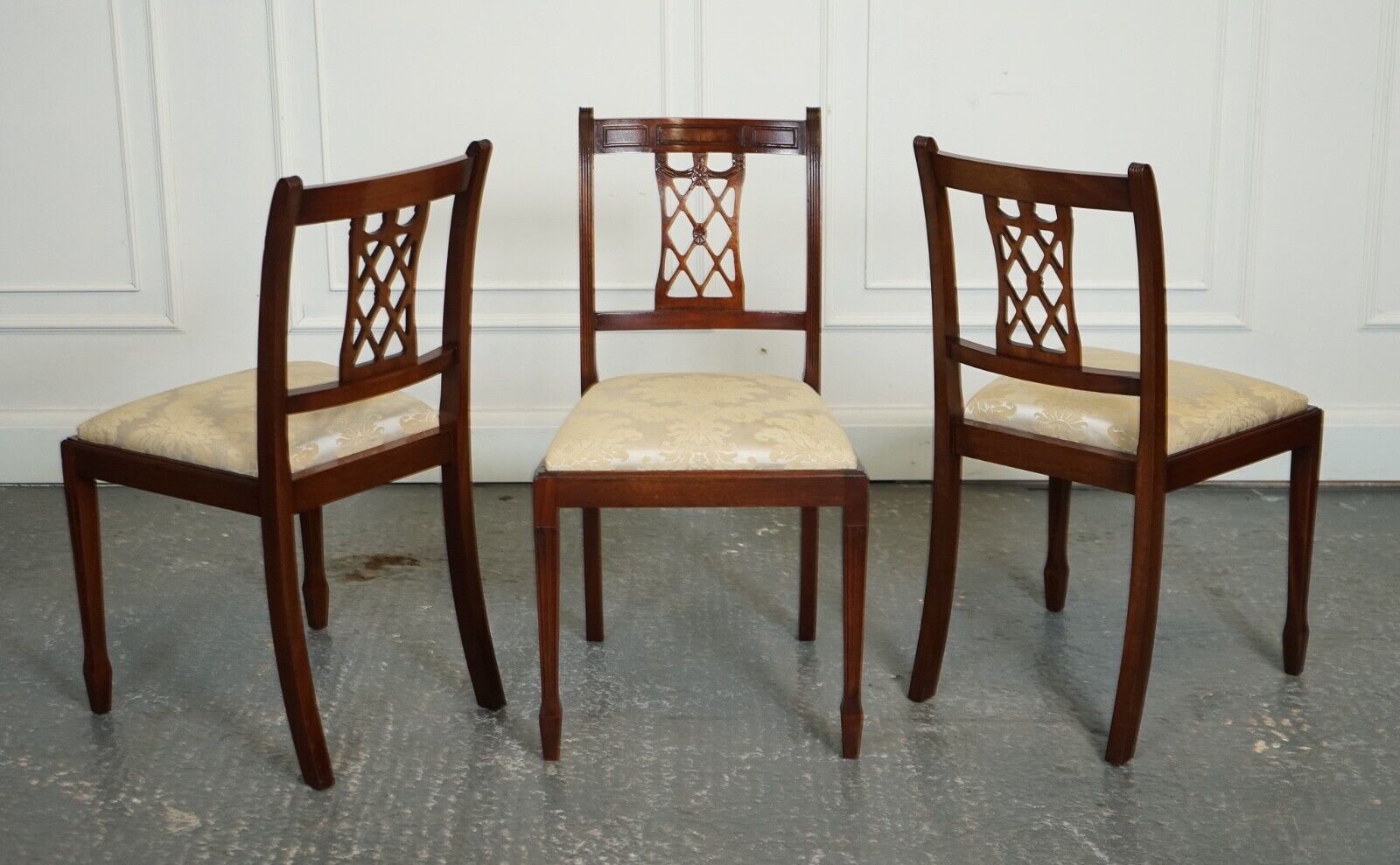 HEPPLEWHITE STYLE BEVAN FUNNELL SET OF 5 DINING CHAIRS CREAM UPHOLSTERED SEATS
