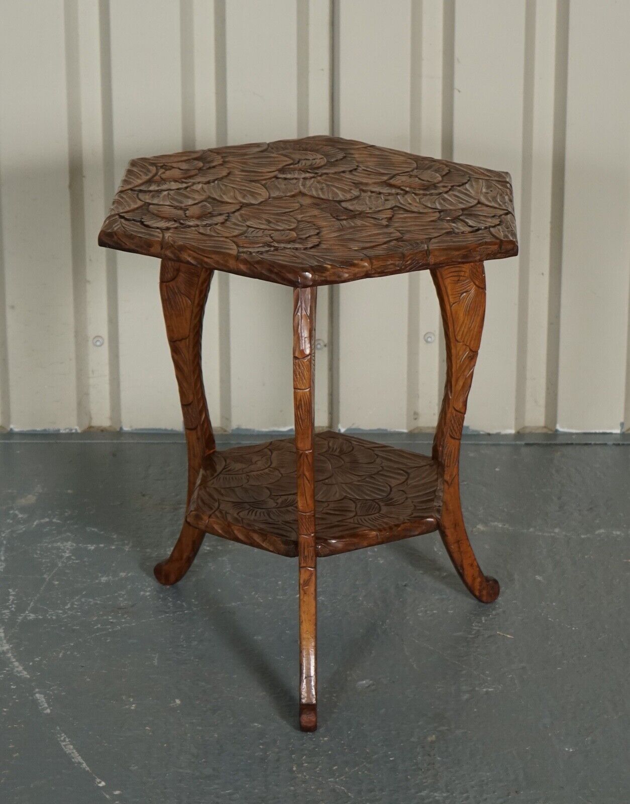 EARLY 19TH CENTURY LIBERTY'S LONDON HAND CARVED OCCASIONAL SIDE END LAMP TABLE