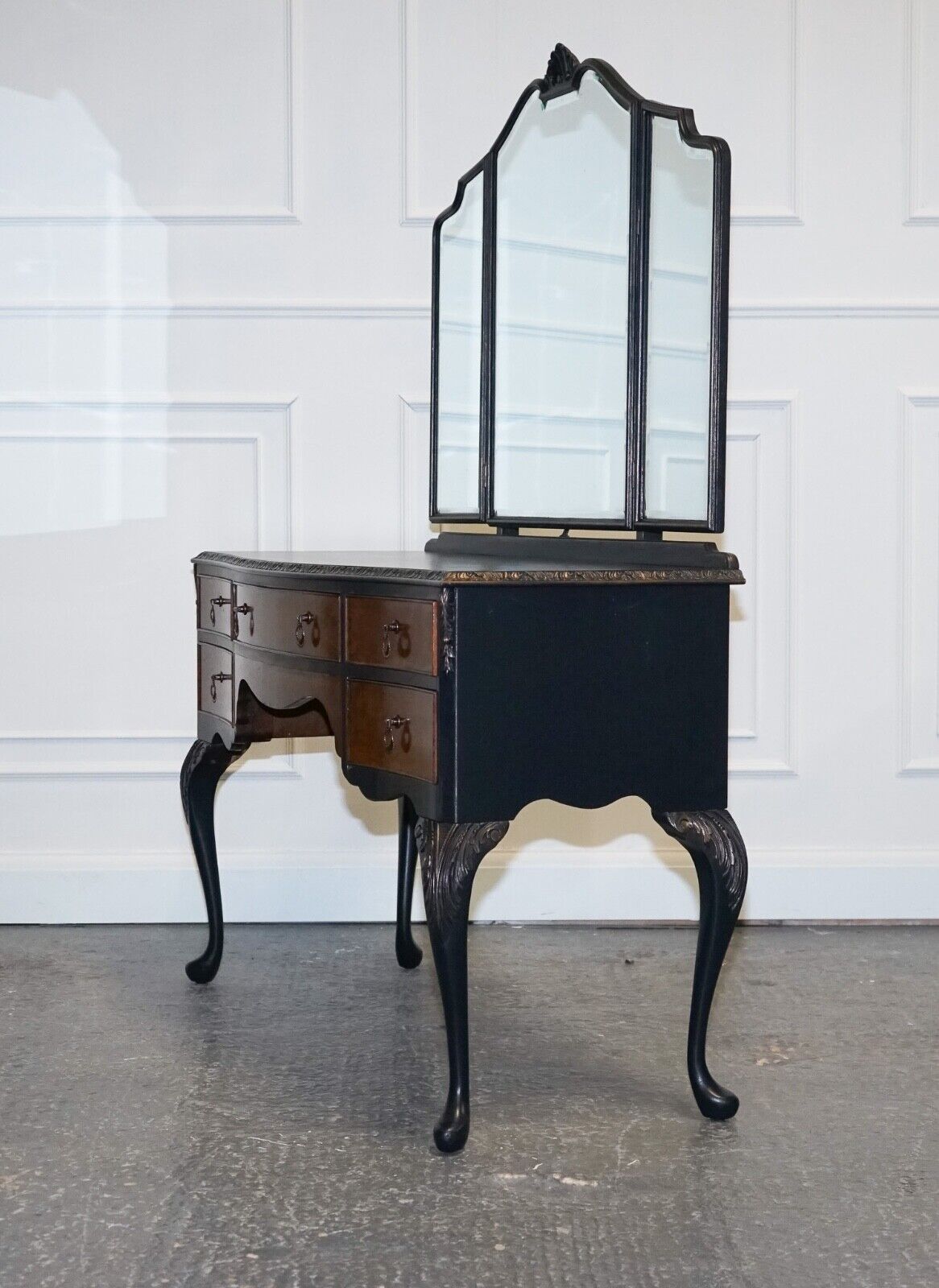 LOVELY ART DECO WALNUT HAND PAINTED DRESSING TABLE ON QUEEN ANN LEGS